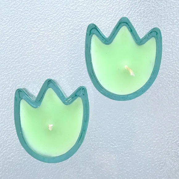 Pastel Green Tulip Flower Mini Tea Light Candles ~ Set of 2 - Picture 2 of 7